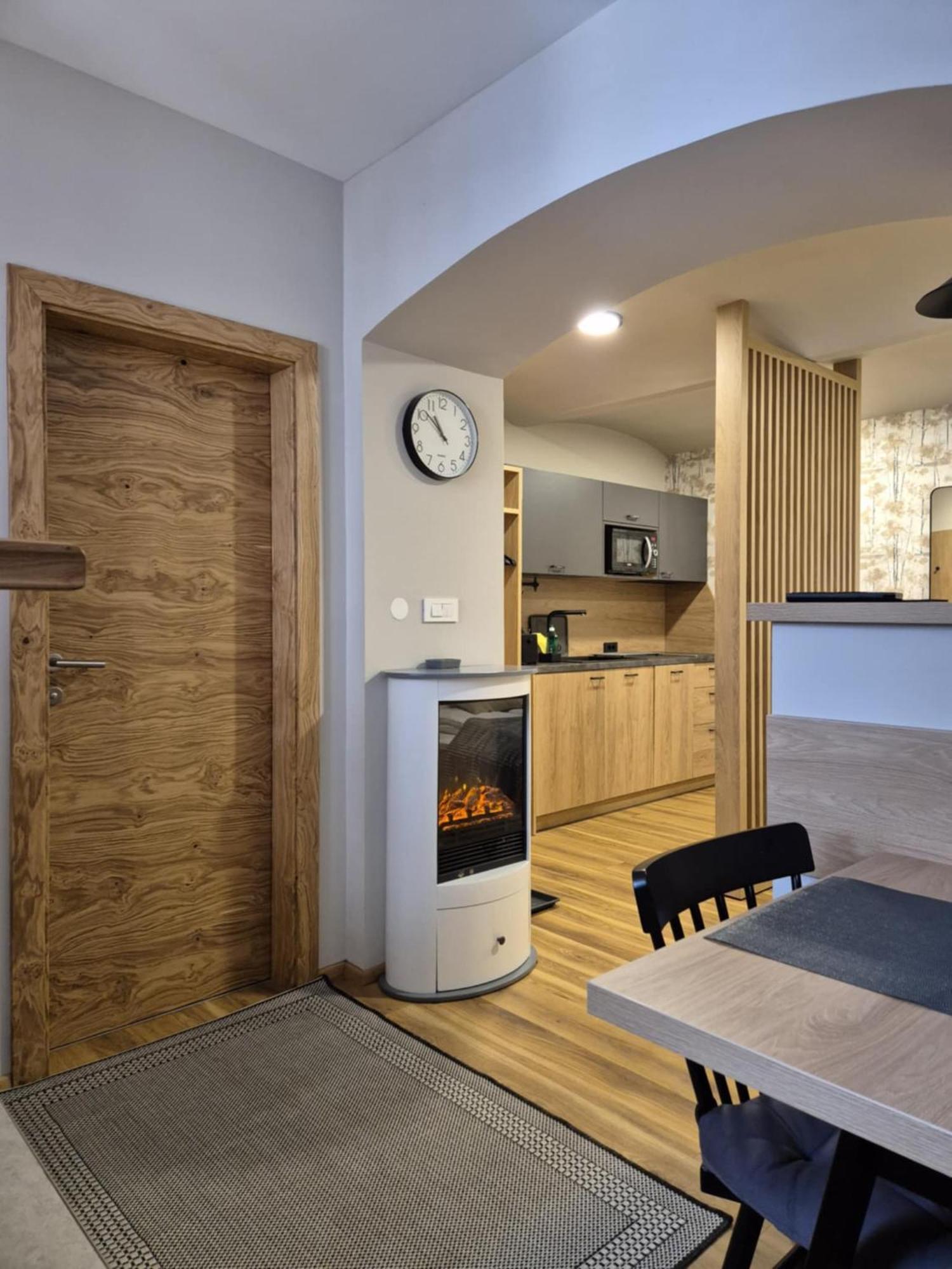 House Godec - Ratece Planica Apartment Кранска гора Екстериор снимка